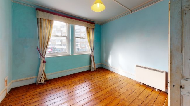 2 Dorset Mansions, Lillie Road, Fulham, London, SW6 7PF
 5