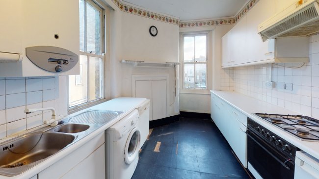 2 Dorset Mansions, Lillie Road, Fulham, London, SW6 7PF
 5