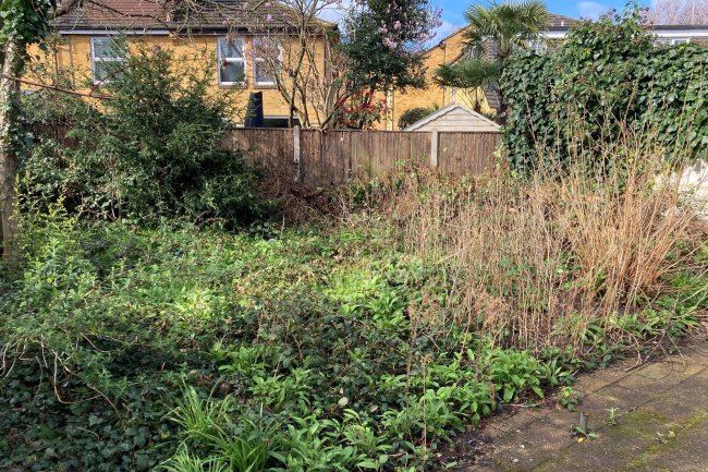 18 Valonia Gardens, Southfields, London SW18 1PY
 2