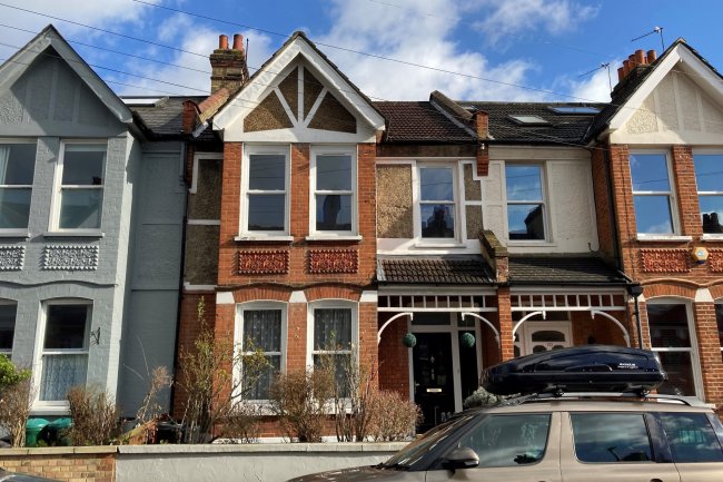 151 Ribblesdale Road, Streatham, London SW16 6SP
 1