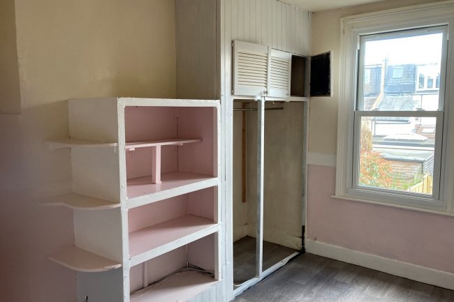 151 Ribblesdale Road, Streatham, London SW16 6SP
 1