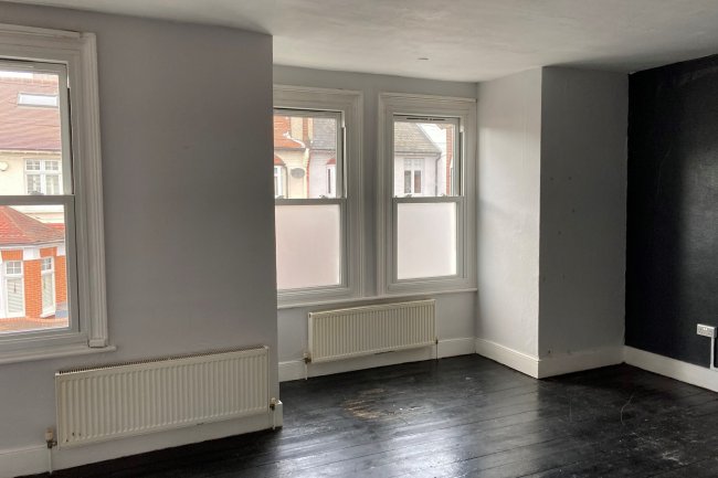 151 Ribblesdale Road, Streatham, London SW16 6SP
 1