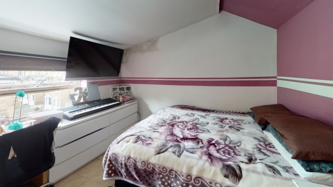 Flat 2, 46 Brixton Road, Oval, London, SW9 6BT
 10