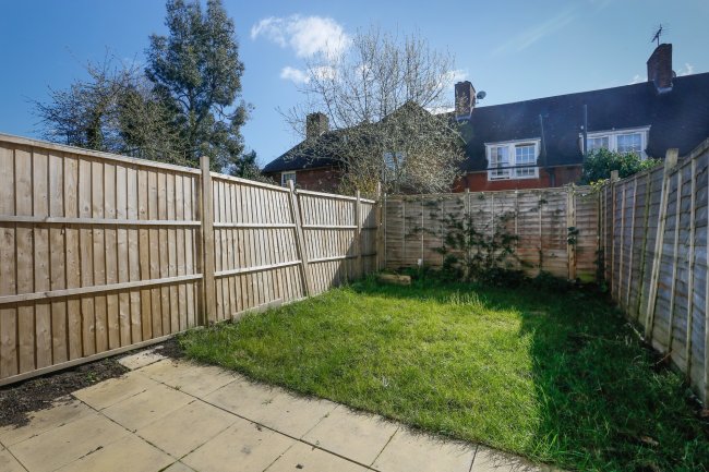 184 Wulfstan Street, Shepherds Bush, London, W12 0AD 1