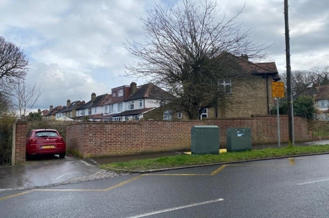 1 South Way, Croydon, Surrey CR0 8RH
 10