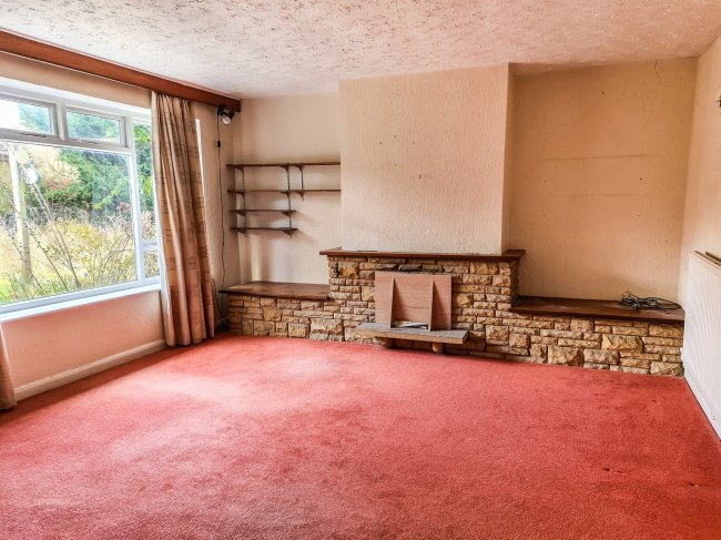 Collendina, Hythe Lane, Burwell, Cambridgeshire, CB25 0EH
 1