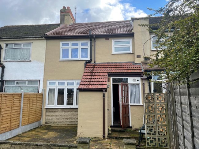 166 Huxley Road, Edmonton, London N18 1LE
 1