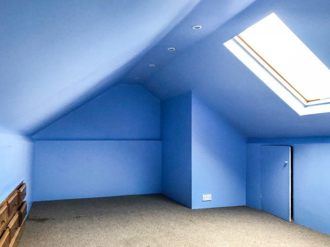 21 Bushway, Dagenham, Essex RM8 3XH
 4