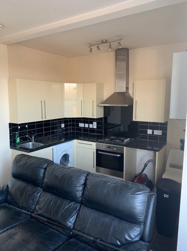 132 Pinner Road, Northwood HA6 1BP
 10