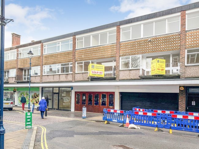 32C High Street, Alton, Hampshire GU34 1BD
 1