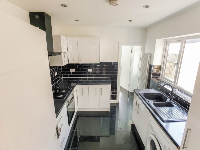 26 Southwell Grove Road, London, E11 4PP
 10