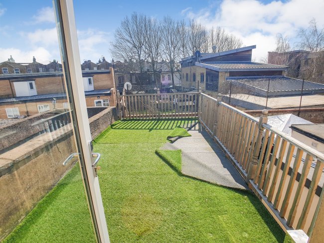 26 Southwell Grove Road, London, E11 4PP
 10