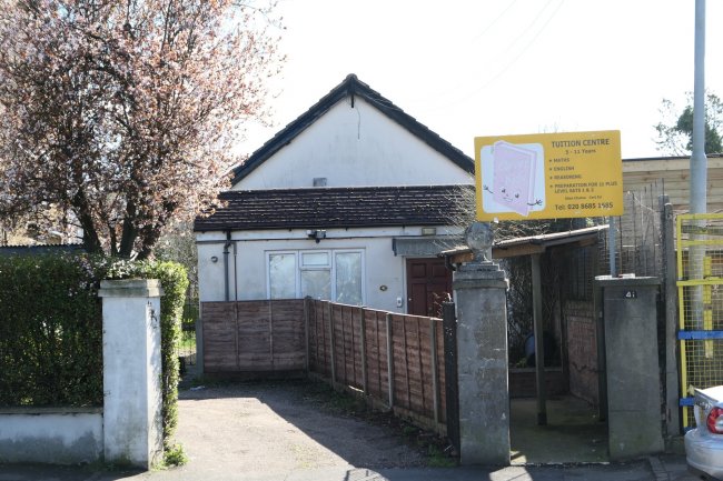 39 Streatham Road, Mitcham, Surrey, CR4 2AD 9