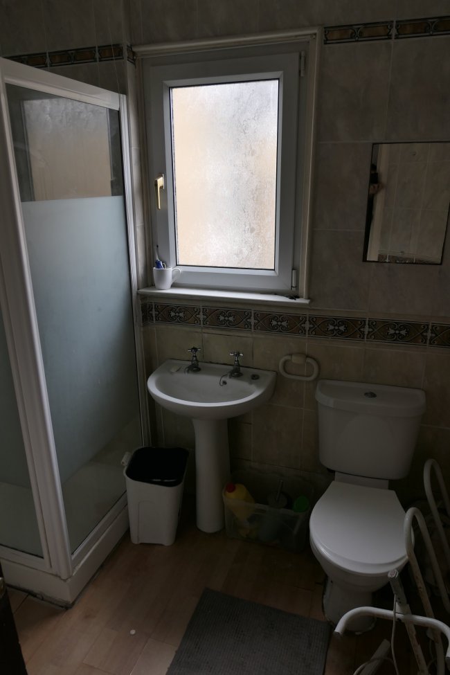 39 Ivydale Road, Nunhead, London SE15 3DR
 9