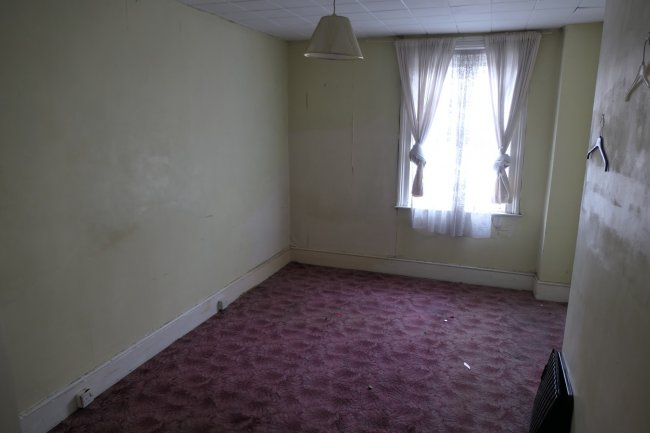 39 Ivydale Road, Nunhead, London SE15 3DR
 9