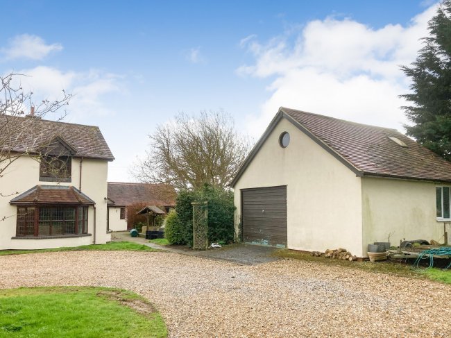 The Elms, Radclive Road, Gawcott, Buckingham MK18 4JB
 5