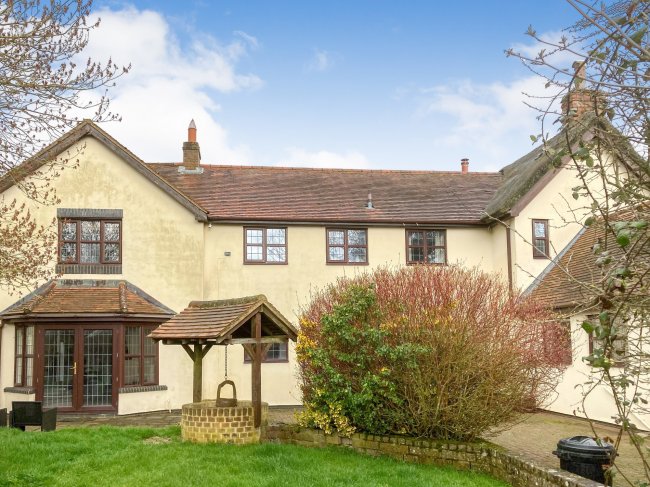 The Elms, Radclive Road, Gawcott, Buckingham MK18 4JB
 5