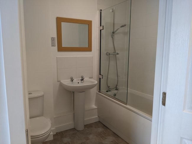 23 Axis House, 262 Lewisham High Street, Lewisham, London SE13 6AD 10