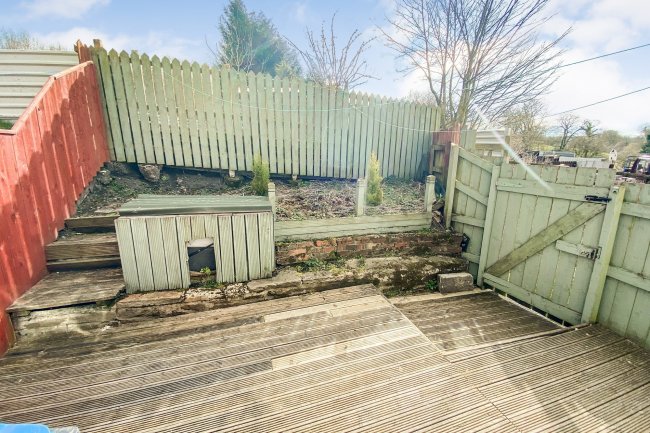 90 Woodside, Witton Park, Durham DL14 0DS
 2