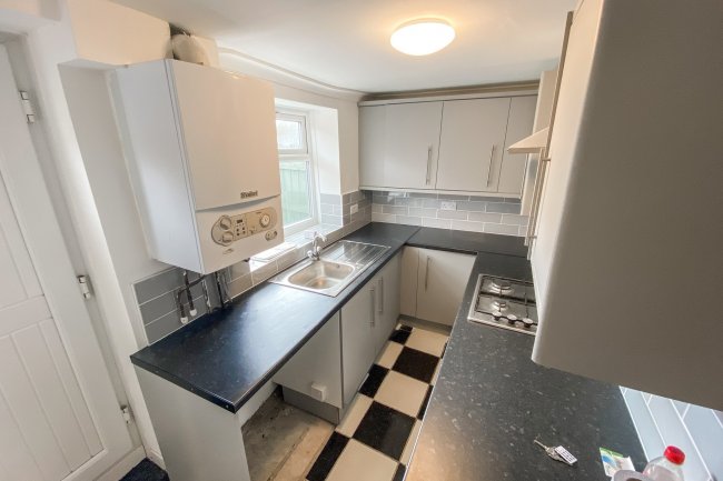 90 Woodside, Witton Park, Durham DL14 0DS
 2