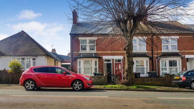 231 Wellingborough Road, Rushden NN10 9XT
 9