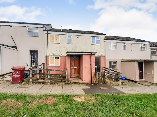 20 Aylesbury Walk, Burnley BB10 2RQ
 8