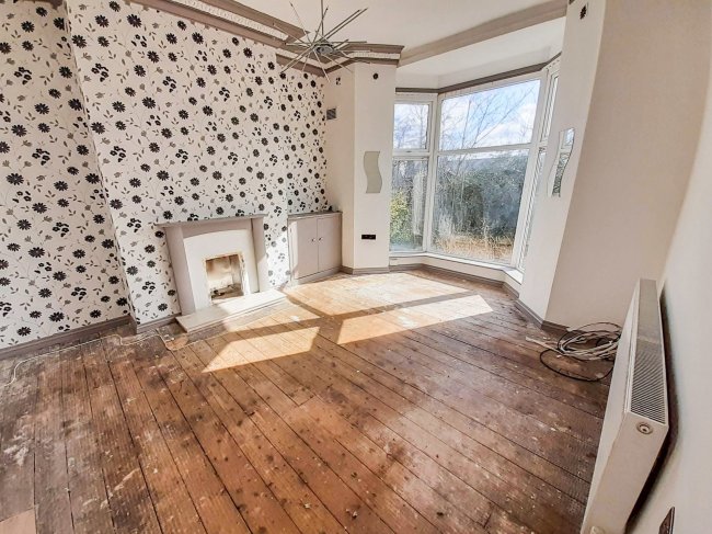 136 Preston New Road, Blackburn, Lancashire, BB2 6BU 9