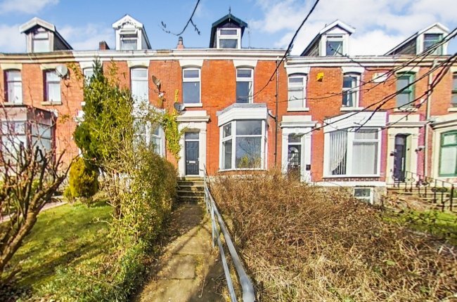 136 Preston New Road, Blackburn, Lancashire, BB2 6BU 9