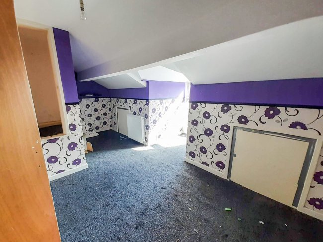 136 Preston New Road, Blackburn, Lancashire, BB2 6BU 9