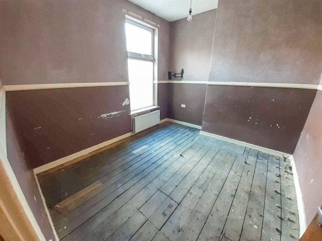 136 Preston New Road, Blackburn, Lancashire, BB2 6BU 9