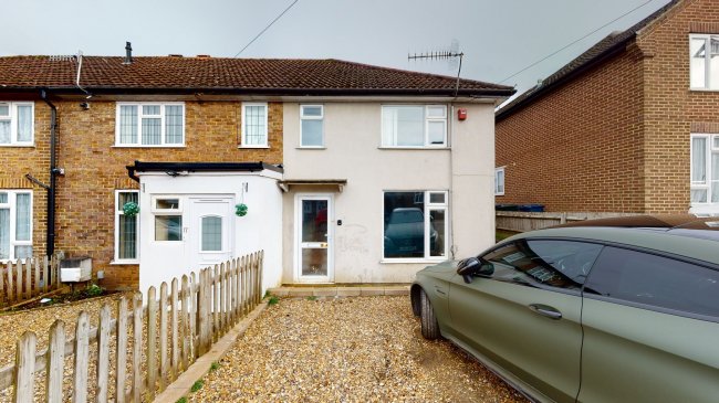 19 Grenfell Avenue, High Wycombe, Buckinghamshire, HP12 3JS
 5