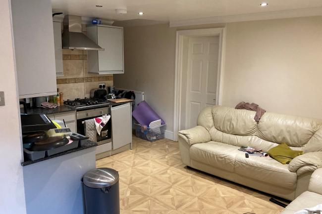 Lower Ground Floor, 158 Victoria Rise, Clapham, London SW4 0NW
 2