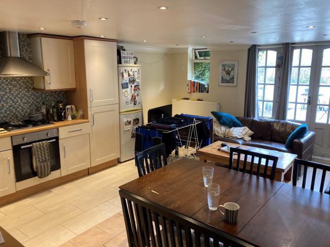 68 Mordaunt Street, Stockwell, London, SW9 9RB
 8