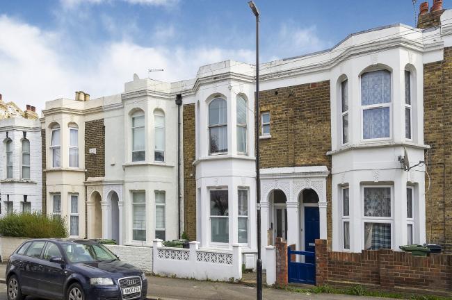 68 Mordaunt Street, Stockwell, London, SW9 9RB
 8