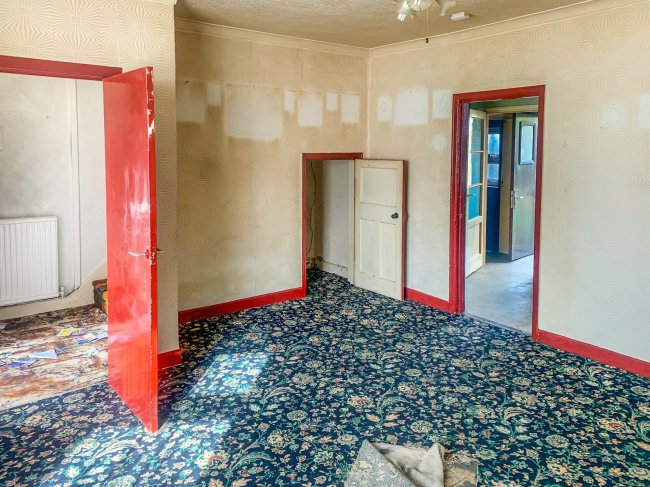 29 Trust Road, Manchester M18 7PH
 3