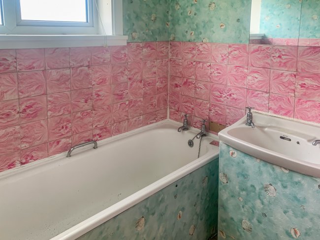 29 Trust Road, Manchester M18 7PH
 3