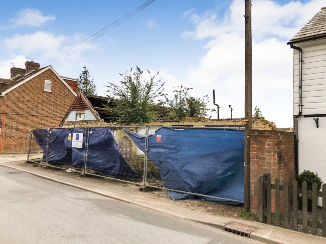 Kings Head Pub, Badsell Road, Five Oak Green, Tonbridge, TN12 6QZ
 3