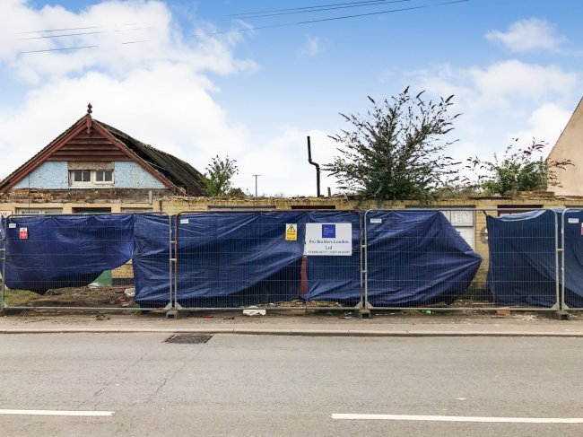 Kings Head Pub, Badsell Road, Five Oak Green, Tonbridge, TN12 6QZ
 3