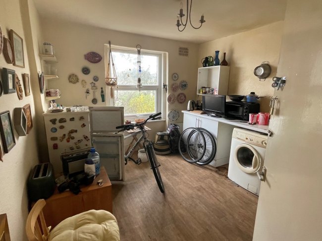 10B and 10C St Johns Avenue, Harlesden, London, NW10 4EE 9