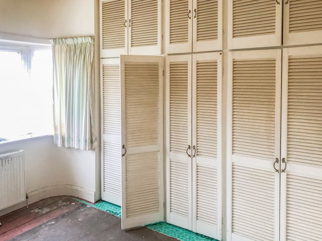 28 Fairmead Crescent, Edgware, HA8 8YQ
 8