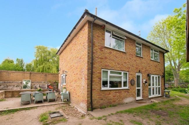 117 Church Street, Rickmansworth WD3 1JJ
 4