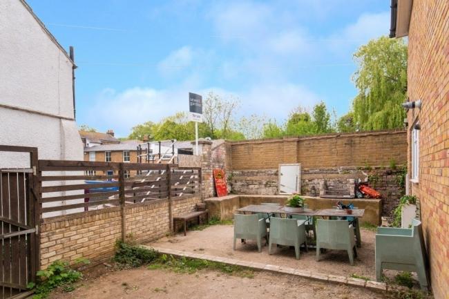 117 Church Street, Rickmansworth WD3 1JJ
 4