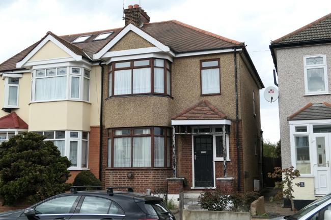 71 Great Gardens Road, Hornchurch, Essex RM11 2BA  4