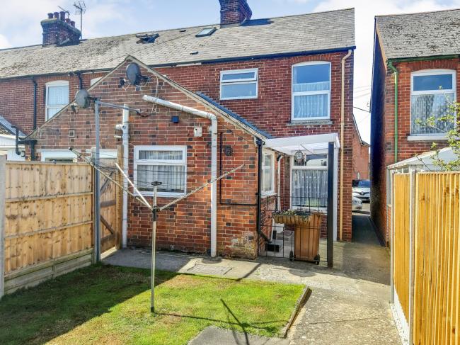 8 St Johns Road, Andover, Hampshire SP10 1JA
 6