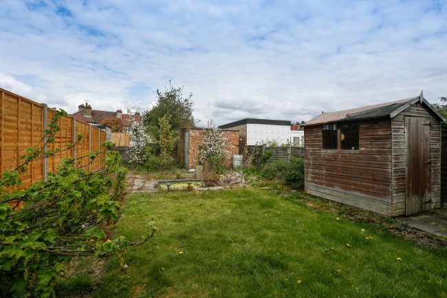 51 Melbourne Way, Enfield, EN1 1XG 2