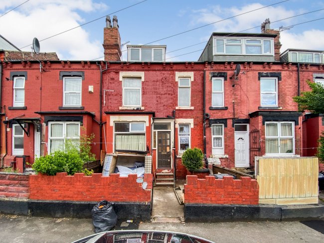 10 Cowper Grove, Leeds, West Yorkshire LS8 5DG 2