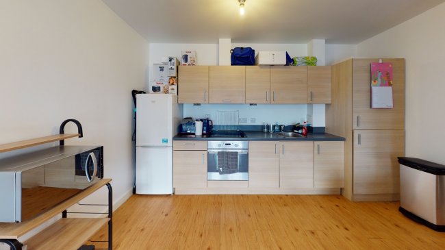 19 Bentfield House, 26 Heritage Avenue, Hendon, London NW9 5GE
 3