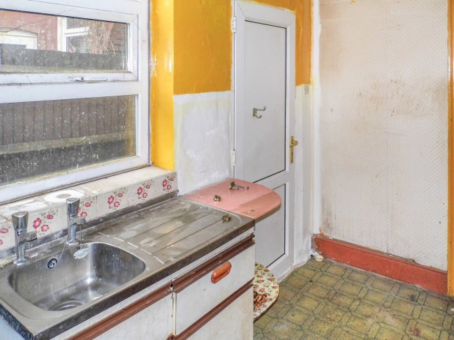 25 Alfred Road, Handsworth, Birmingham, West Midlands, B21 9NG 8