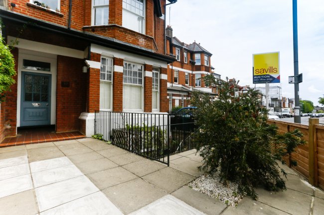 37a Oakhill Road, Putney, London SW15 2QJ
 7