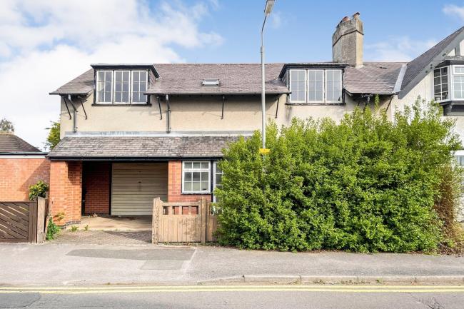 121 Haywood Road, Mapperley, Nottingham, Nottinghamshire, NG3 6AF
 2